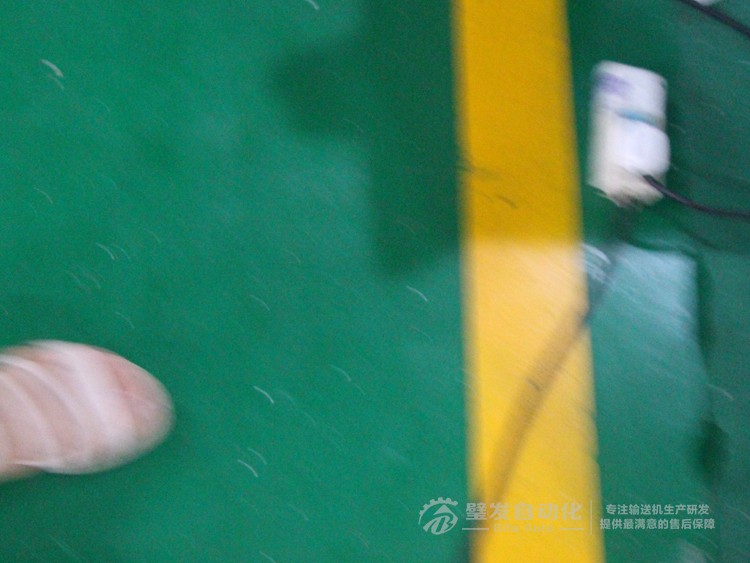 藍色碳鋼烤漆大線結構皮帶輸送機 藍色碳鋼烤漆大線結構皮帶輸送機