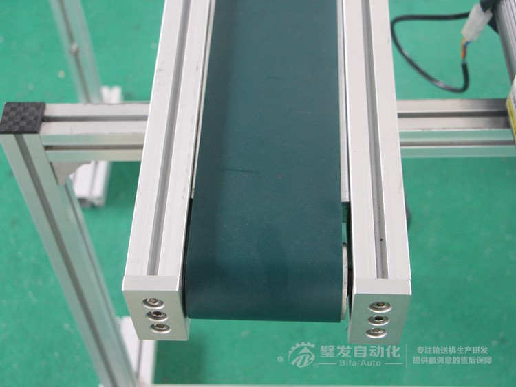 側裝直角電機小型皮帶輸送機 側裝直角電機小型皮帶輸送機