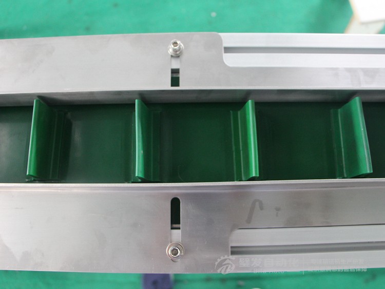 小型非標皮帶輸送機 小型非標皮帶輸送機